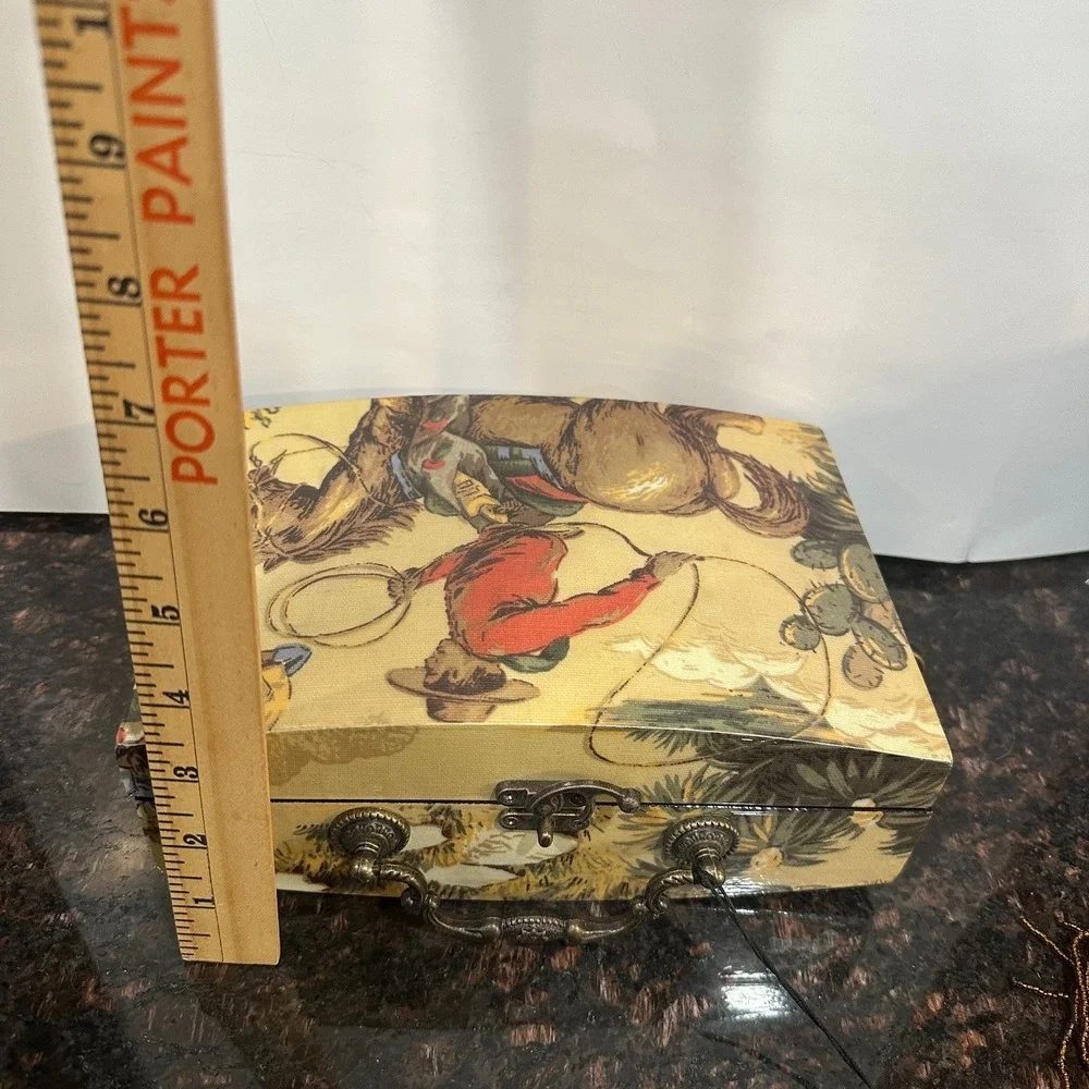 Vintage Western Cowboy Horse Rodeo Jewelry Box Beige Trinket Case Handle Tassel